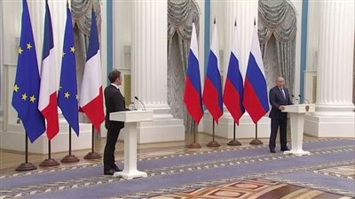  قصر الإليزيه يعلن عن بدء مكالمة هاتفية بين الرئيسين الفرنسي والروسي 