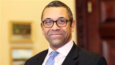  جيمس كليفرلي: غزو روسيا لأوكرانيا وشيك جدًا