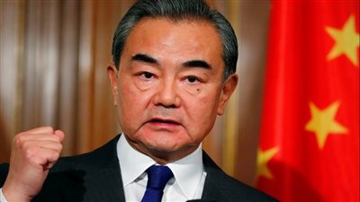 خلال اتصال هاتفي.. هذا ما قاله وزير الخارجية الصيني لنظيره الأمريكي بشأن أوكرانيا