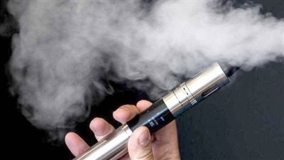 ما هي المخاطر التي تسببها السجائر الالكترونية؟