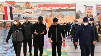 شاهد.. الرئيس المصري يجري جولة تفقدية لمقر الكلية الحربية شرقي العاصمة القاهرة