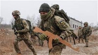 أوكرانيا تسمح للمدنيين بحمل السلاح بعد موافقة البرلمان