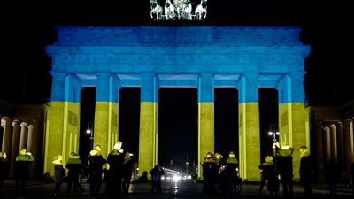 فرنسا تدعو رعاياها إلى مغادرة أوكرانيا فورًا