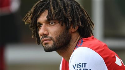 محمد النني يشارك في مباراة أرسنال مع وولفرهامبتون