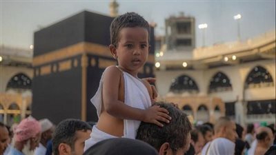 بهذا الشرط.. السعودية تسمح للأطفال من سن 7 أعوام بدخول الحرمين