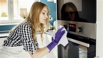  دراسة: القيام بالأعمال المنزلية البسيطة يمكن أن يقلل من خطر الإصابة بأمراض القلب بين النساء