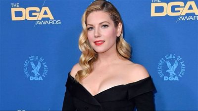 النجمة العالمية كاثرين وينيك تدعم أوكرانيا