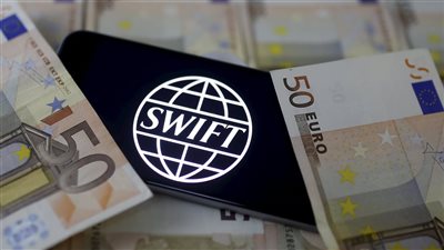 رد فعل الصين حول العقوبات وعزل بنوك روسية عن نظام سويفت