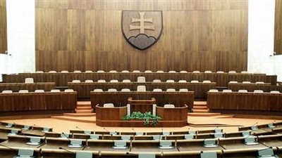  البرلمان السلوفاكي يعتزم التصويت على نشر قوات من حلف شمال الأطلسي 