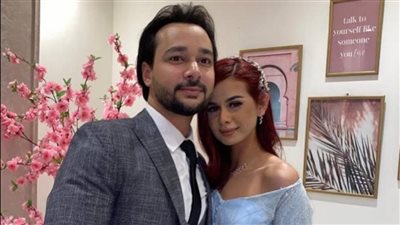  للمرة الثانية.. الفنان المصري محمود المهدي ينفصل عن منى عرفة