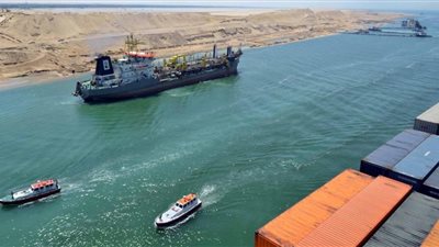  إيرادات قناة السويس في فبراير ارتفعت بنسبة 15.1 بالمئة إلى 545.5 مليون دولار