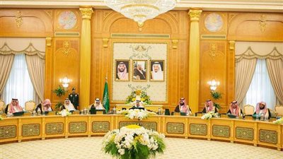 مجلس الوزراء السعودي يؤكد دعم المملكة للجهود الدولية لخفض التصعيد في أوكرانيا 