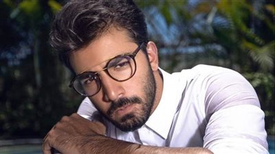  الفنان المصري حازم إيهاب ينعي وفاة ابنه عبر صفحته الرسمية في الفيسبوك