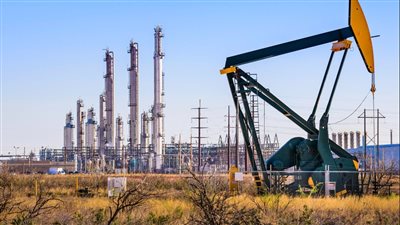 على وقع الحرب الروسية الأوكرانية... صعود قياسي لأسعار النفط