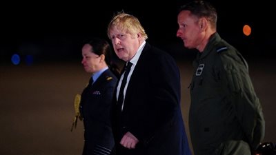 بريطانيا: اتخذنا إجراء حاسمًا لإقصاء روسيا من النظام المالي العالمي