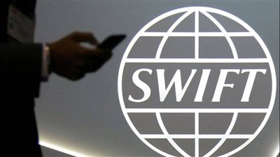  دول الاتحاد الأوروبي تستبعد سبعة مصارف روسية من نظام سويفت المالي العالمي