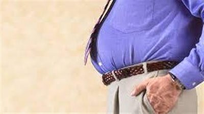 تناول هذا المشروب يمكنه المساعدة في تقليل دهون البطن 