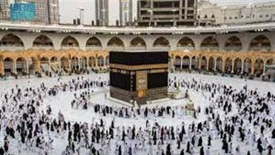  وزير الحج والعمرة السعودي تعلن أن العمرة الآن متاحة للجميع