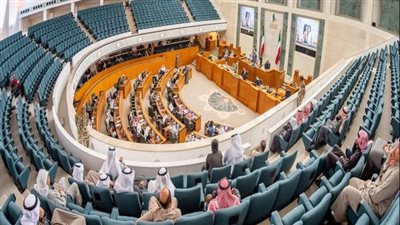 الإثنين.. الحكومة الكويتية تطلب عقد جلسة سريّة لمجلس الأمة لبحث تداعيات أزمة أوكرانيا