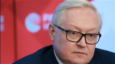  سيرغي ريابكوف: موسكو تواصل الاتصال بواشنطن عبر السفارات في أغلب الأحيان