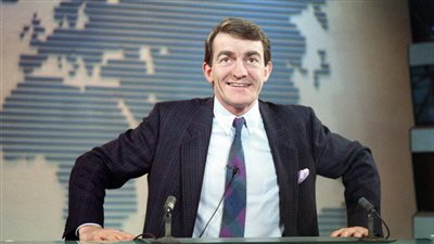 وفاة مقدم الأخبار الفرنسي الشهير جان بيار بيرنو عن عمر يناهز 71 عاما