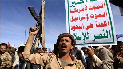 في اليوم العالمي للمرأة.. كيف تعددت أشكال الانتهاكات للحوثيين ضد نساء اليمن؟