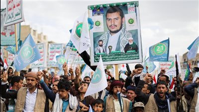 وسط رفض مصري سعودي.. تهديدات الحوثي للملاحة البحرية تقلب الطاولة على الميليشيات