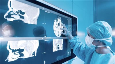  باحثون: فيروس كورونا يلحق الضرر بأنسجة في المخ