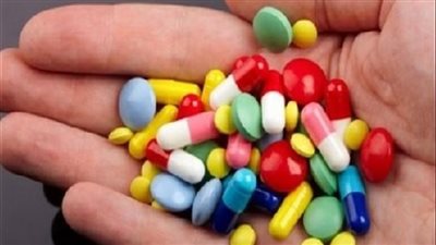 تحذير بسبب ارتباط محتمل بين المضادات الحيوية وسرطان الأمعاء 