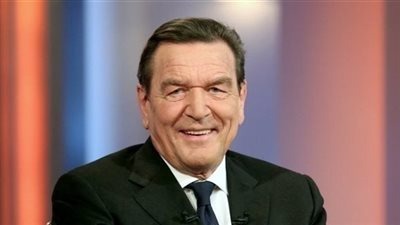 مستشار ألماني سابق يواجه دعوى قضائية بسبب صلته الوثيقة بالحكومة الروسية