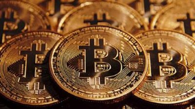 البيتكوين يقفز بنسبة 9% بعد قرار بايدن بإصدار الدولار الرقمى