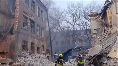 خدمات الطوارئ الأوكرانية: مقتل شخص على الأقل جراء 3 غارات جوية على مدينة دنيبرو وسط البلاد