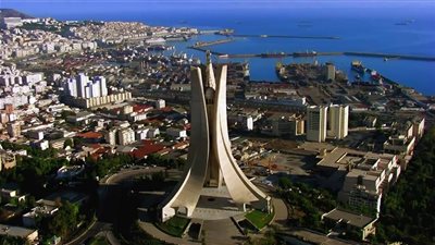 الجزائر.. التحقيق في اختراق حساب وزارة العدل على ''تويتر''