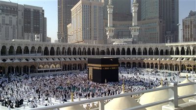 شئون الحرمين تكثف خدماتها قبل حلول شهر رمضان المبارك