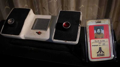  ينتهي في 17 مارس الجاري.. طرح مقتنيات نادرة خاصة بستيف جوبز في مزاد