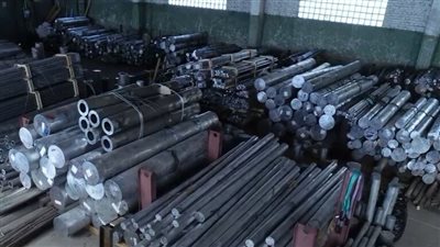 الصناعة الروسية تدرس فك ارتباط أسعار المعادن بالدولار