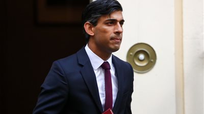 وزير المالية البريطاني يدعو الشركات لإنهاء استثماراتها في روسيا