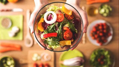 لا يعد إنقاص الوزن بالأمر السهل.. فهل النظم الغذائية السائلة خطيرة؟