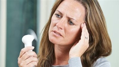  دراسة جديدة: النساء اللائي يدخلن سن اليأس قبل سن الأربعين أكثر عرضة للإصابة بالخرف