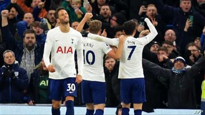 توتنهام يتسلح بـ كين وسون قبل ملاقاة برايتون في الدوري الإنجليزي