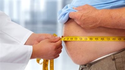  دراسة جديدة تكشف ما يحدث بسبب الإصابة بالسمنة في منتصف العمر