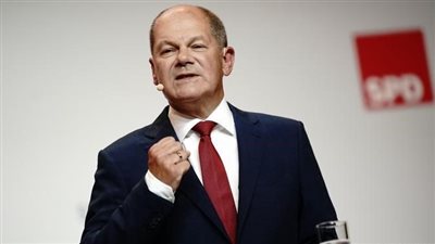 المستشار الألماني يتعهد بدعم الرئيس الأوكراني