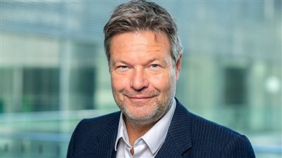 وزير ألماني: ينبغي تقليل قوة بوتين