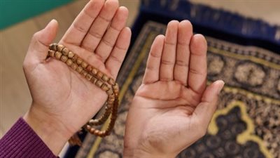 مائة مرة ومرة.. تعرف على أشهر أذكار الصباح وثواب الذكر؟
