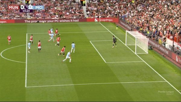 إبعاد حكمي الـ VAR.. عقوبة صارمة بسبب هدف هالاند المثير للجدل في مانشستر يونايتد