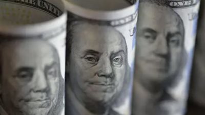 الدولار أمام الجنيه.. أي بنك سجل أعلى سعر اليوم؟