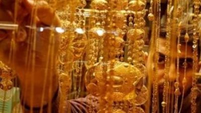 هبوط الذهب مستمر.. ما علاقة الدولار بما يحدث؟