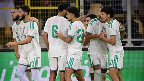 منتخب الجزائر يتعادل إيجابيا مع بوروندي في تصفيات أمم إفريقيا منتخب الجزائر يتعادل إيجابيا مع بوروندي في تصفيات أمم إفريقيا