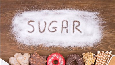 كل ما تريد حول دور السكريات في بناء العضلات