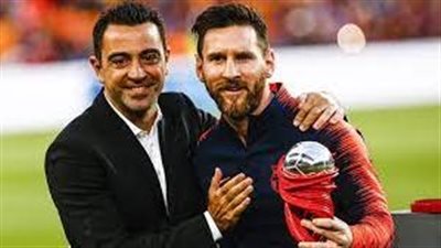  مدرب نادي برشلونة يفتح الباب أمام عودة ميسي إلى النادي الكتالوني